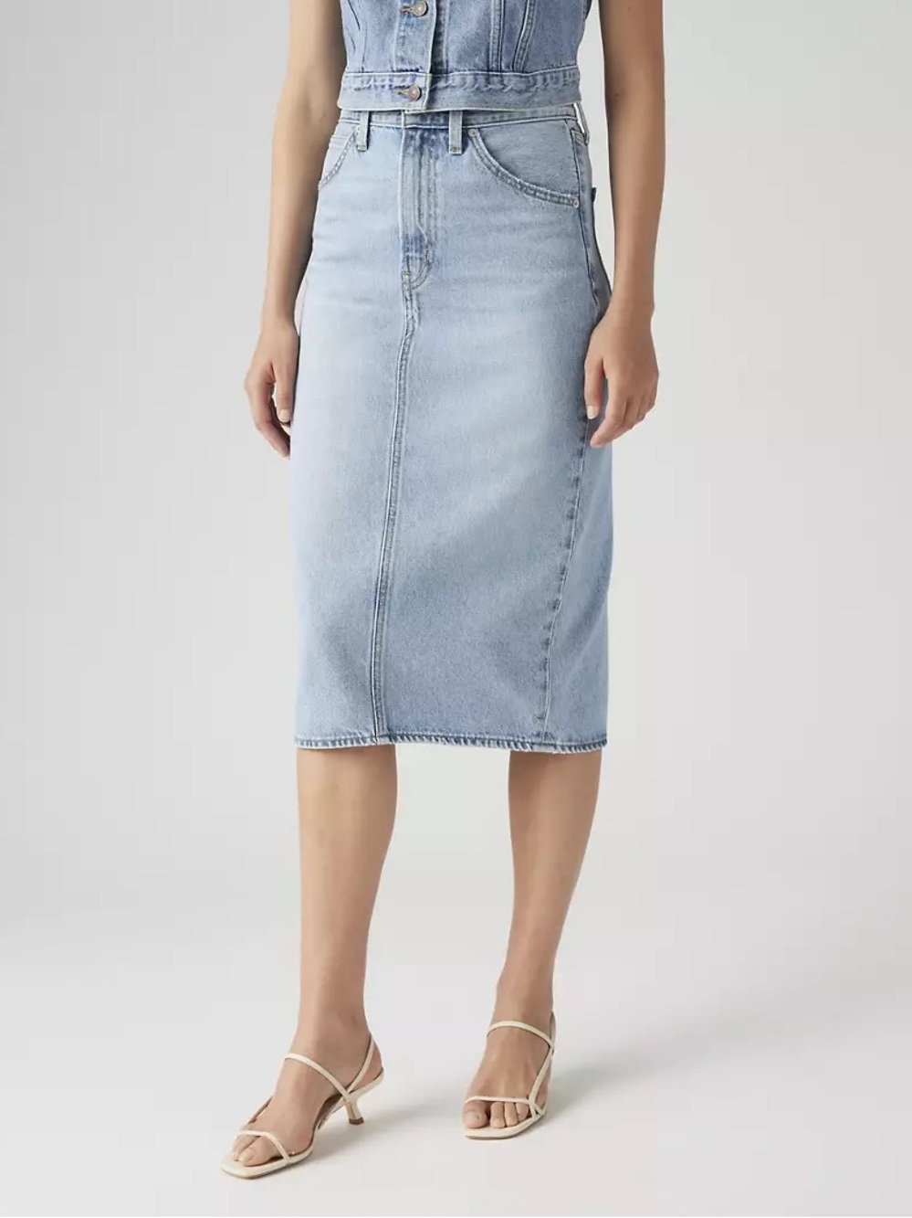 NWT Levi's High-Rise Back Slit Denim Pencil Skirt | Light Wash | Size 33